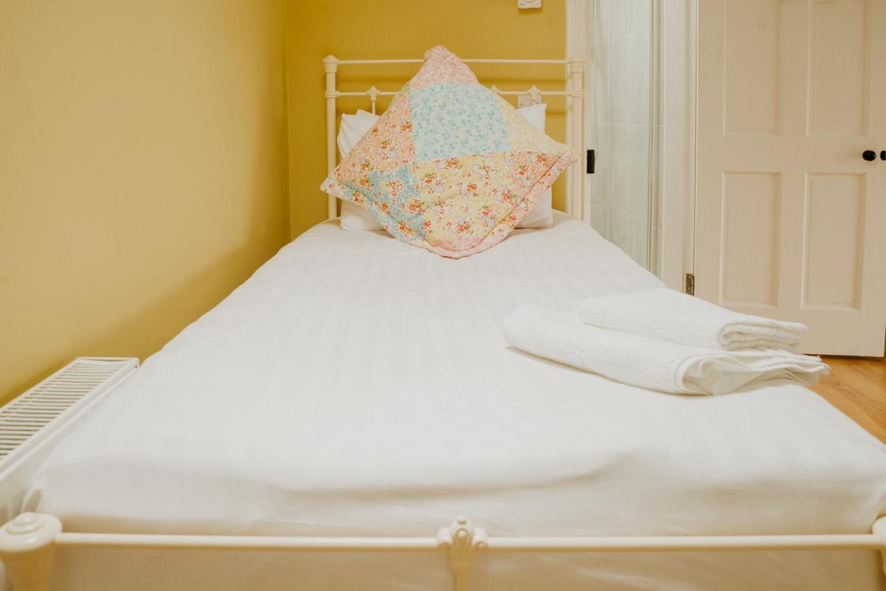 Abbeyview House Bed & Breakfast Abbeyshrule Екстериор снимка